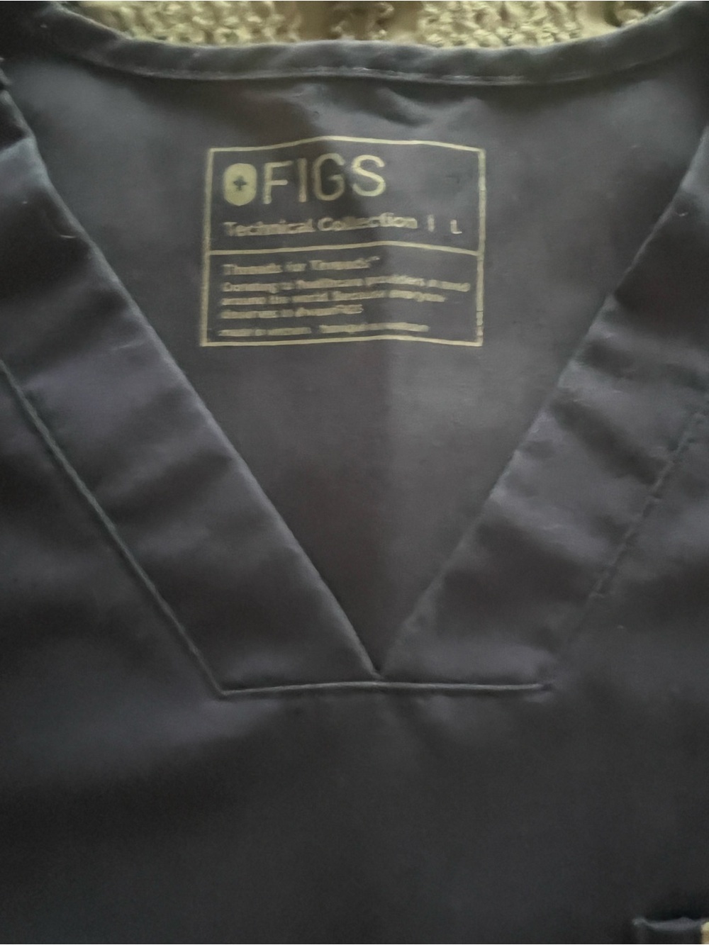 Figs Men's Navy V-Neck Scrub Top with Chest Pocket - Picture 4 of 6